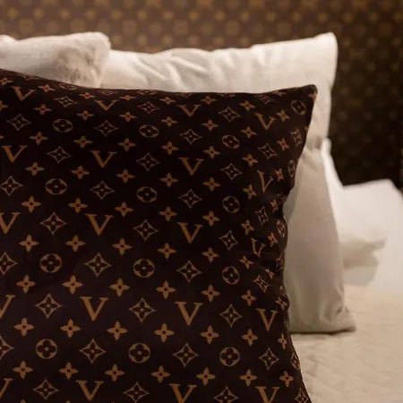 Bracka Fashion By Renters Prestige Varsovia